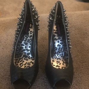 Black Studded Pumps Size 8.5